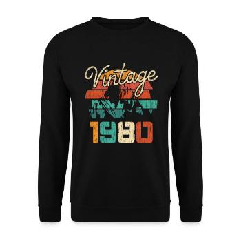 1980 Vintage - Unisex Pullover - Schwarz - Vorne - Alina (178cm) & Michal (187cm)