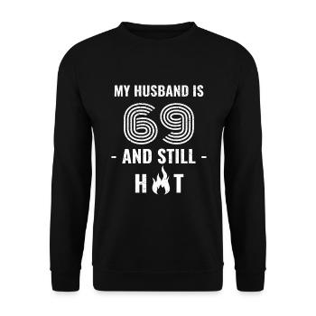 69 years birthday husband - Unisex Sweatshirt - black - Front - Alina (178cm) & Michal (187cm)