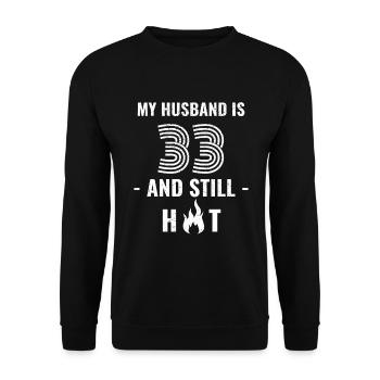 33 years birthday husband - Unisex Sweatshirt - black - Front - Alina (178cm) & Michal (187cm)