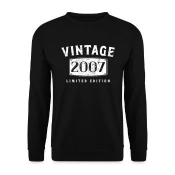 Birthday 2007 Limited Edition Vintage 2007 - Unisex Sweatshirt - black - Front - Alina (178cm) & Michal (187cm)