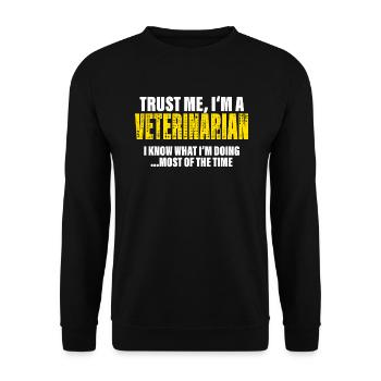 Trust Me I'm Vet Coworker Gift - Unisex Sweatshirt - black - Front - Alina (178cm) & Michal (187cm)