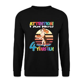 Anniversaire de chien J’ai maintenant 4 ans - Sweat-shirt Unisexe - noir - Devant - Alina (178cm) & Michal (187cm)