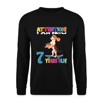 Anniversaire de chien J’ai maintenant 7 ans - Sweat-shirt Unisexe - noir - Devant - Alina (178cm) & Michal (187cm)
