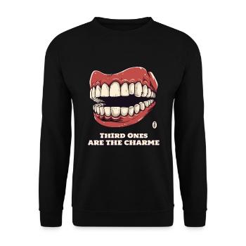 Dritte sind der Charme: Lustige Prothesen Zähne - Unisex Pullover - Schwarz - Vorne - Alina (178cm) & Michal (187cm)