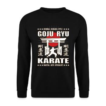 coole Goju Ryu Kampfsport Design mit Kanji - Unisex Pullover - Schwarz - Vorne - Alina (178cm) & Michal (187cm)