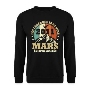 Les légendes sont nées en Mars 2011 Vintage - Sweat-shirt Unisexe - noir - Devant - Alina (178cm) & Michal (187cm)