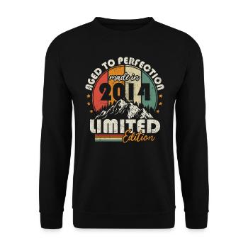 Vintage 2014 retro vintage birthday gift - Unisex Sweatshirt - black - Front - Alina (178cm) & Michal (187cm)