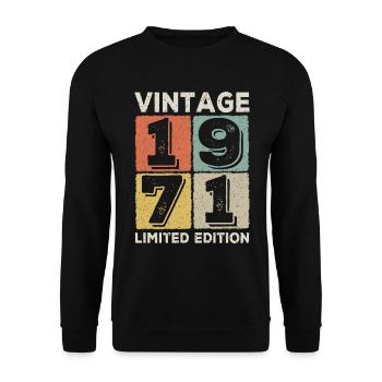 Jahrgang 1971 - Unisex Pullover - Schwarz - Vorne - Alina (178cm) & Michal (187cm)