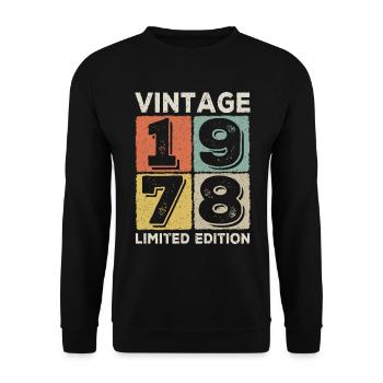 vintage 1978 - Unisex Sweatshirt - black - Front - Alina (178cm) & Michal (187cm)