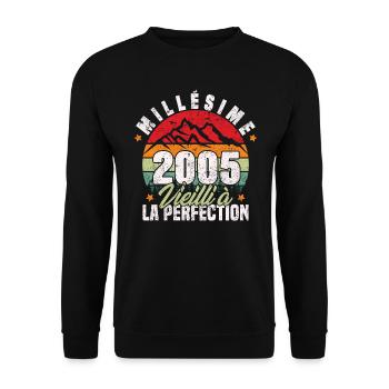 Millésime 2005, Cadeau D'anniversaire Vintage 2005 - Sweat-shirt Unisexe - noir - Devant - Alina (178cm) & Michal (187cm)