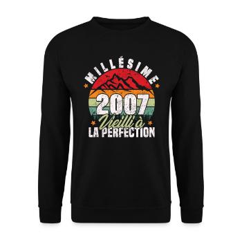 Millésime 2007, Cadeau D'anniversaire Vintage 2007 - Sweat-shirt Unisexe - noir - Devant - Alina (178cm) & Michal (187cm)