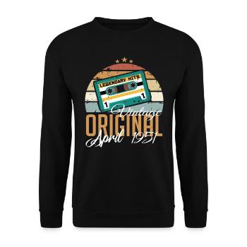 Die Legenden wurden im April 1951 geboren Geschenk - Unisex Pullover - Schwarz - Vorne - Alina (178cm) & Michal (187cm)