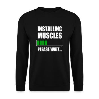 Installing Muscles Muskeln Installiert Gym Workout - Unisex Pullover - Schwarz - Vorne - Alina (178cm) & Michal (187cm)