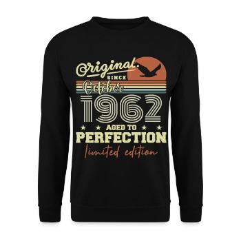 1962 October 1962 Birthday October 1962 - Unisex Sweatshirt - black - Front - Alina (178cm) & Michal (187cm)