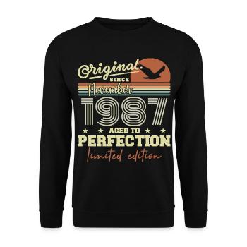 November 1987 Anniversary 1987 November 1987 - Unisex Sweatshirt - black - Front - Alina (178cm) & Michal (187cm)