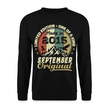 2015 – Legenden werden im September 2015 geboren - Unisex Pullover - Schwarz - Vorne - Alina (178cm) & Michal (187cm)