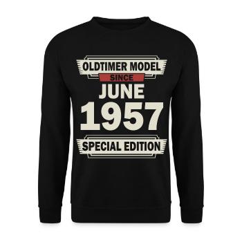 65e anniversaire Juin né 1957 Idée cadeau - Sweat-shirt Unisexe - noir - Devant - Alina (178cm) & Michal (187cm)