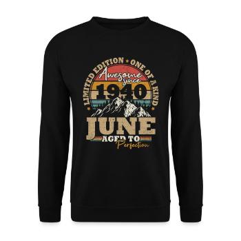 June 1940 Vintage Birthday Gift 83 Years - Unisex Sweatshirt - black - Front - Alina (178cm) & Michal (187cm)