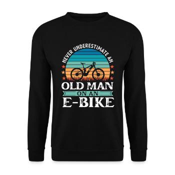 Never underestimate an Old Man on an EBike - Unisex Sweatshirt - black - Front - Alina (178cm) & Michal (187cm)