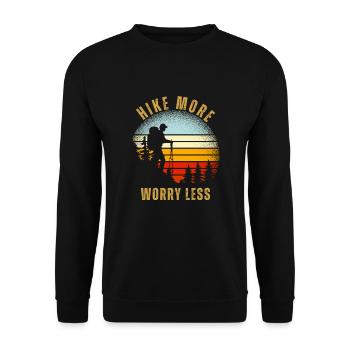 Wandern Sie mehr, machen Sie sich weniger Sorgen - Unisex Pullover - Schwarz - Vorne - Alina (178cm) & Michal (187cm)