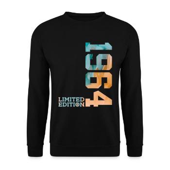 62ND BIRTHDAY LIMITED EDITION 1964 - Unisex Sweatshirt - black - Front - Alina (178cm) & Michal (187cm)