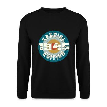 Special Edition 1945 Birthday Gift Vintage - Unisex Sweatshirt - black - Front - Alina (178cm) & Michal (187cm)