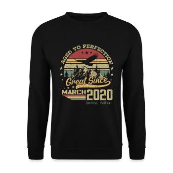 4 years old Aged to Perfection born in March 2020 - Unisex Sweatshirt - black - Front - Alina (178cm) & Michal (187cm)