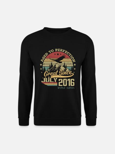 8 Jahre alt bis zur Perfektion gealtert geboren im Juli 2016 - Unisex Pullover - Schwarz