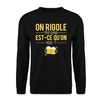 On rigole mais quand est-ce qu'on picole apéro - Sweat-shirt Unisexe - noir - Devant - Alina (178cm) & Michal (187cm)