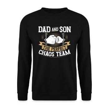 Dad and son - Das Perfekte Chaos-team Zum Vatertag - Unisex Pullover - Schwarz - Vorne - Alina (178cm) & Michal (187cm)