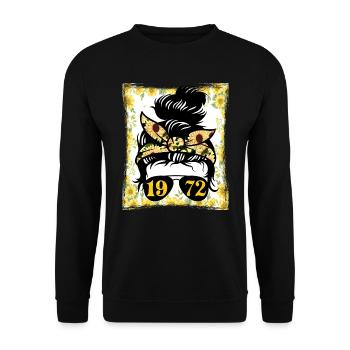 Sonnenblume Mama Geboren 1972 Geburtstag - Unisex Pullover - Schwarz - Vorne - Alina (178cm) & Michal (187cm)