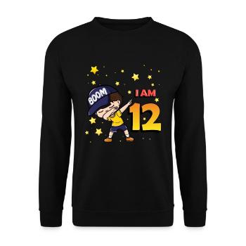 Boom J’ai 12 | Anniversaire Garçon | Fête du 12e anniversaire - Sweat-shirt Unisexe - noir - Devant - Alina (178cm) & Michal (187cm)