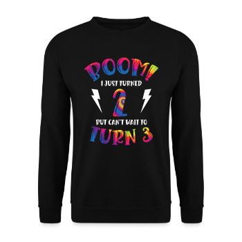 Boom Je viens d’avoir 2 ans mais j’ai hâte d’avoir 3 ans - Sweat-shirt Unisexe - noir - Devant - Alina (178cm) & Michal (187cm)