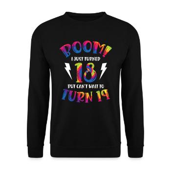 Boom Je viens d’avoir 18 ans mais je ne peux pas - Sweat-shirt Unisexe - noir - Devant - Alina (178cm) & Michal (187cm)