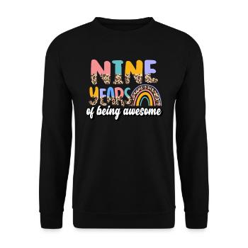 Neuf ans d’être un motif de peau d’animal génial - Sweat-shirt Unisexe - noir - Devant - Alina (178cm) & Michal (187cm)