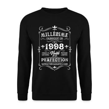 Cadeau D'anniversaire Millésime Fabriqué En 1998 - Sweat-shirt Unisexe - noir - Devant - Alina (178cm) & Michal (187cm)
