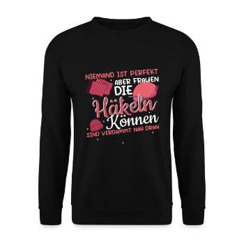 Häckeln Handarbeit Niemand ist perfekt - Unisex Pullover - Schwarz - Vorne - Alina (178cm) & Michal (187cm)