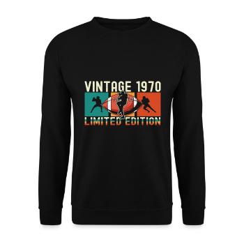 Footballs Birthday Limited Edition Vintage 1970 - Unisex Pullover - Schwarz - Vorne - Alina (178cm) & Michal (187cm)