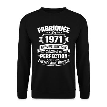 Fabriquée en 1971 - Cadeau d'anniversaire 52 ans - Sweat-shirt Unisexe - noir - Devant - Alina (178cm) & Michal (187cm)