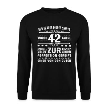 42 Jahre Geschenkidee zum 42 - Geburtstag - Unisex Pullover - Schwarz - Vorne - Alina (178cm) & Michal (187cm)