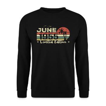 June Vintage 69th Anniversary Born 1955 Vibe - Unisex Sweatshirt - black - Front - Alina (178cm) & Michal (187cm)