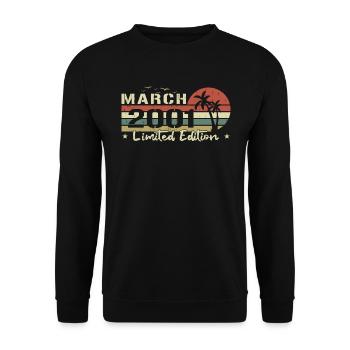 March Vintage 23rd Anniversary Born 2001 Vibe - Unisex Sweatshirt - black - Front - Alina (178cm) & Michal (187cm)
