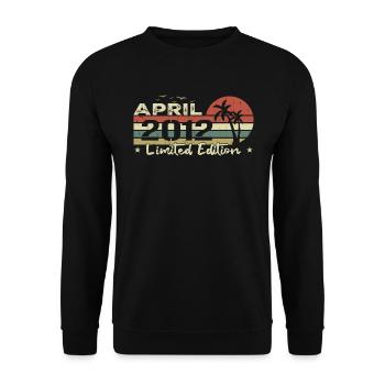 Jahrgang April 12th Anniversary Geboren 2012 Vibe - Unisex Pullover - Schwarz - Vorne - Alina (178cm) & Michal (187cm)