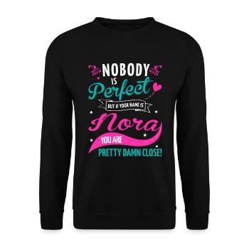 Nobody is perfect but if your name is Nora - Unisex Pullover - Schwarz - Vorne - Alina (178cm) & Michal (187cm)