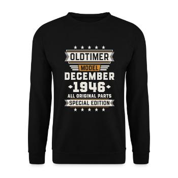 Oldtimer December 1946 Geburtstag Geschenk - Unisex Pullover - Schwarz - Vorne - Alina (178cm) & Michal (187cm)