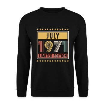 Vintage July 1971 Limited Edition Birthday - Unisex Sweatshirt - black - Front - Alina (178cm) & Michal (187cm)