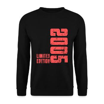 17 Birthday Gift Teenager Born 2005 - Unisex Sweatshirt - black - Front - Alina (178cm) & Michal (187cm)