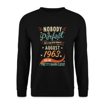 Personne n’est parfait né en août 1963 - Sweat-shirt Unisexe - noir - Devant - Alina (178cm) & Michal (187cm)
