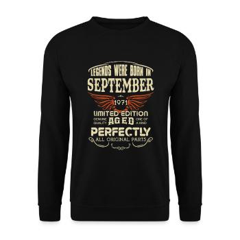 Legends Were Born In September 1971 Birthday - Unisex Pullover - Schwarz - Vorne - Alina (178cm) & Michal (187cm)