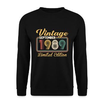 Vintage September 1989 Limited Edition Birthday - Unisex Pullover - Schwarz - Vorne - Alina (178cm) & Michal (187cm)